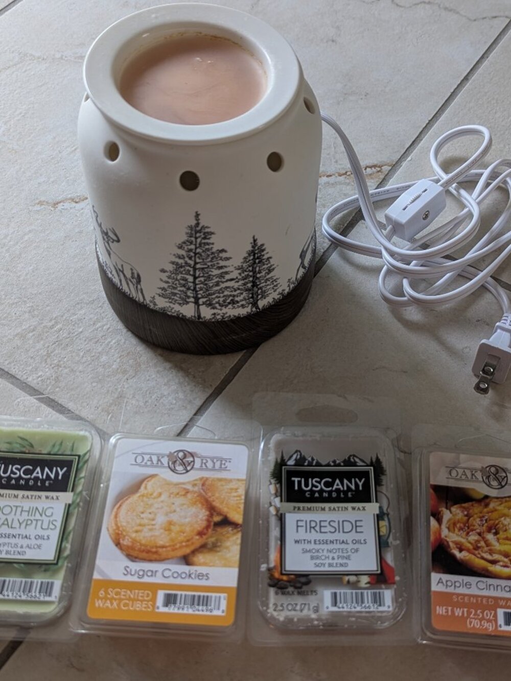 Oak and Rye Wax Warmer with Wax Cubes